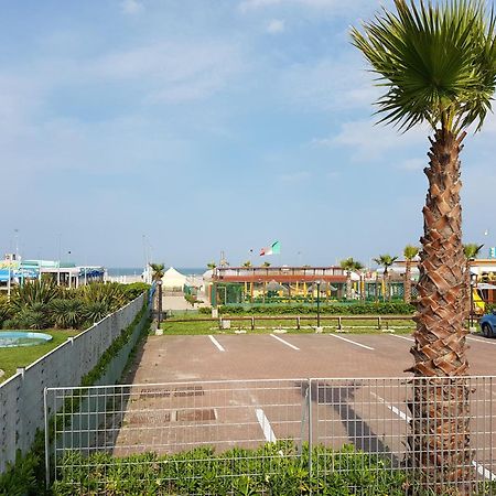 Sottomarina Beach Apartment Чоджия Екстериор снимка